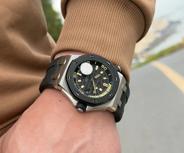 爱彼手表品牌标志(爱彼手表品牌标识解析)