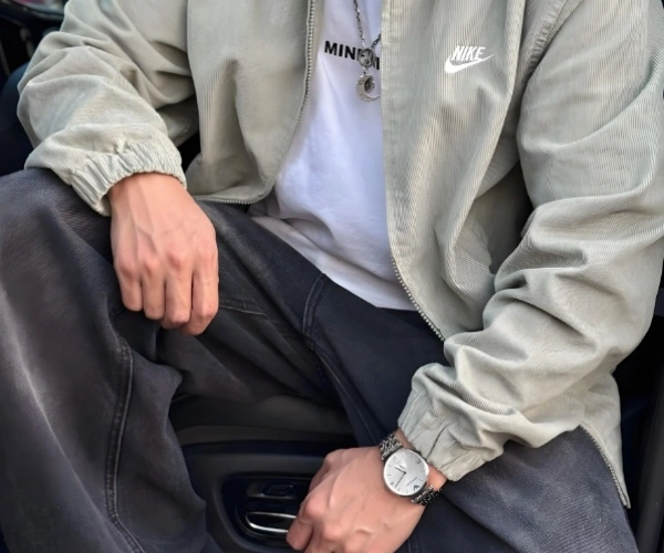阿玛尼手表咨询电话客服(阿玛尼手表客服电话查询)