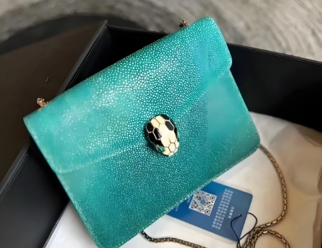 高仿和正品包包有什么区别吗_高仿包和正品包的区别
