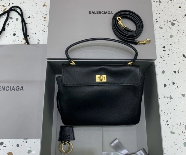 广州1比1包包白云皮具城(广州奢侈品包包白云皮具城推荐)