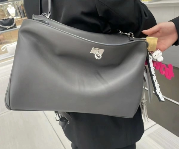 一比一复刻奢侈品服装(高端服饰一比一还原)