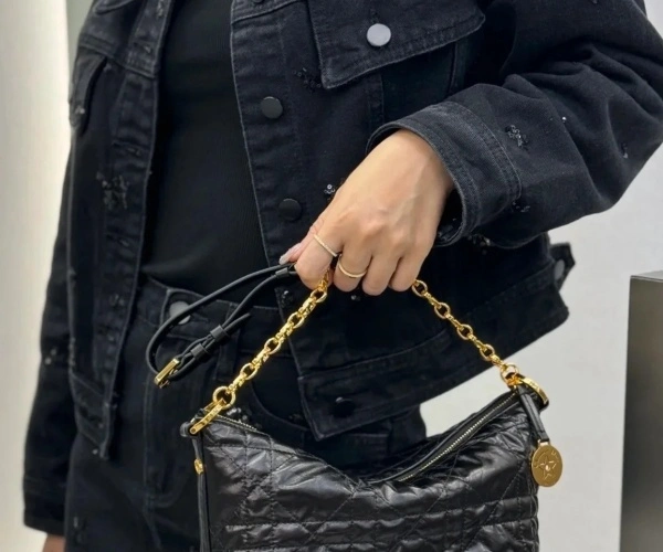 香奈儿官网包包最新款(香奈儿包包新款全新上线)