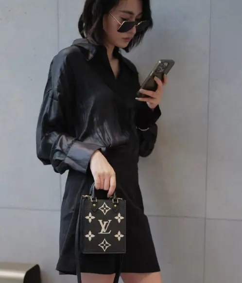 高仿lv包包女(精致女士高端品质手袋)