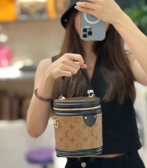 香奈儿高仿包包(香奈儿精仿包包推荐)