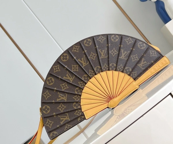 高仿芳迪包包(优质复刻芳迪手袋推荐)