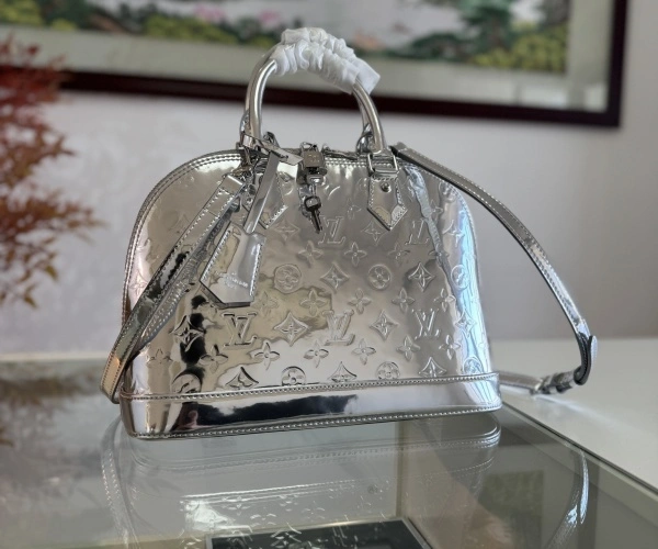 仿精包包(精致仿真包包推荐)