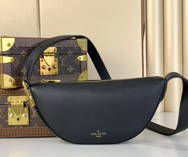 lv包包高仿价格(品牌包包高仿市场行情)