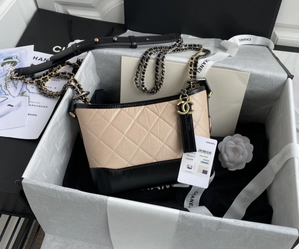 奢侈品高仿奢侈品包包(高仿奢侈品牌包包推荐)
