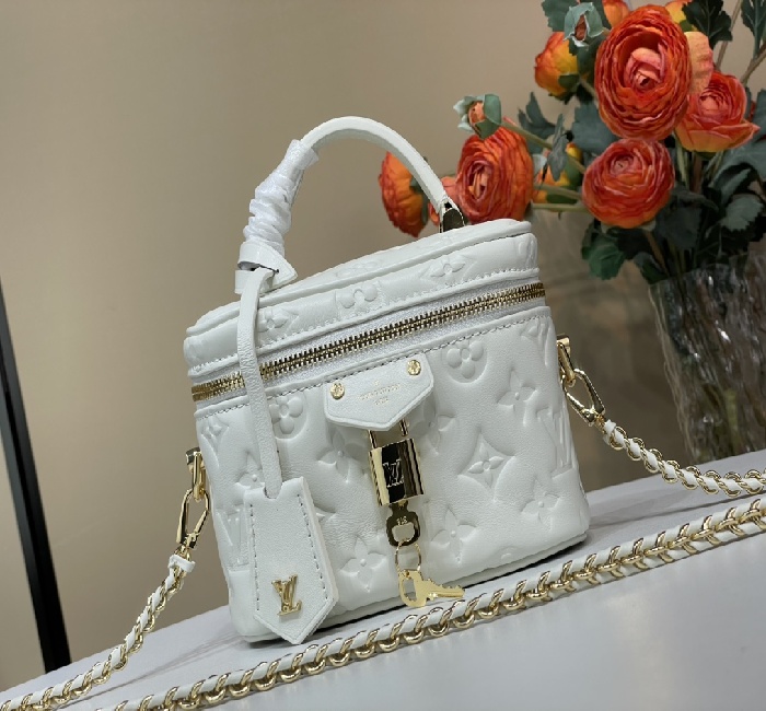LV女包顶级原单复刻独家实拍📷【Vanity 小号化妆手袋 】M25123黑色 25219白色 （压花）