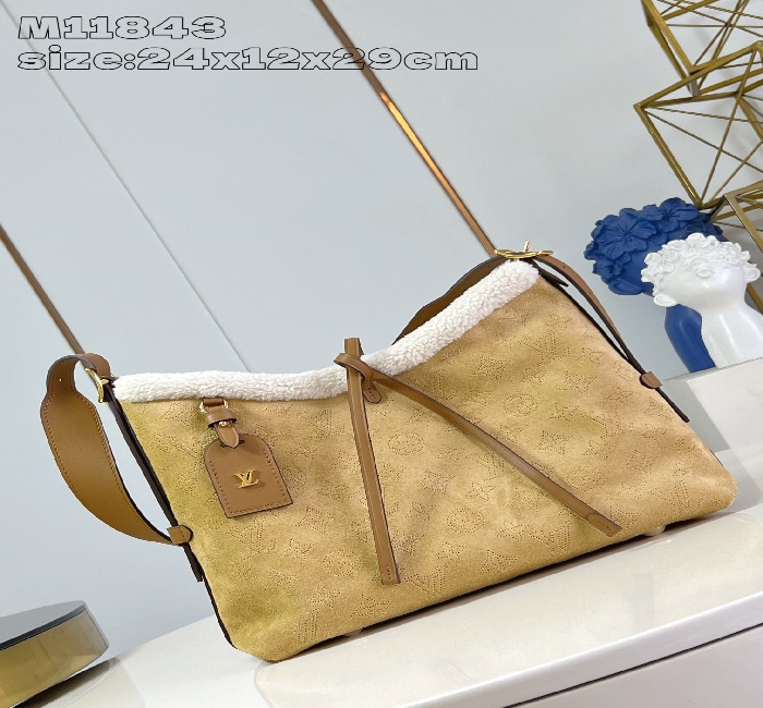 <strong>lv</strong>女包顶级原单【独家实拍 M11843 】 本款 CarryAll 小号手袋出自 <strong>lv</strong> Ski 系列