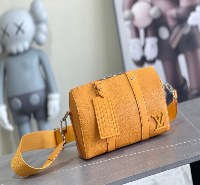 <strong>lv</strong>女包   <strong>lv</strong>男包独家背景  顶级原单 M21438姜黄色 M21437卡其绿 M59255克 本款 City Keepall 手袋选取 <strong>lv</strong> 