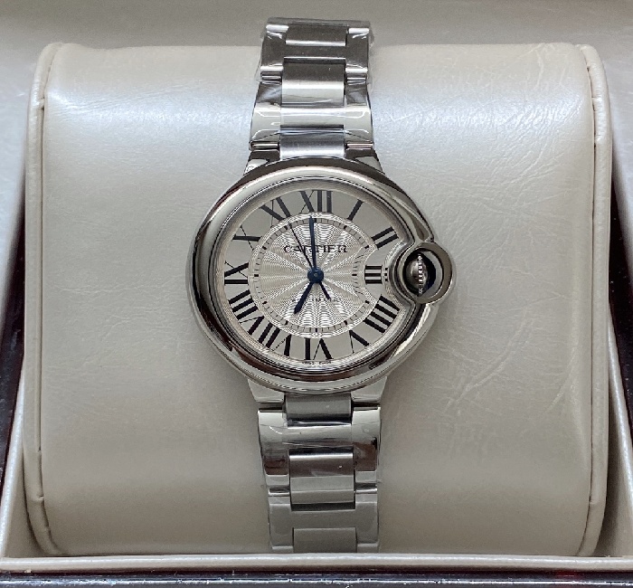 品牌：卡地亚 「Cartier 」机芯：进口日本机芯鱼眼通透烤蓝针