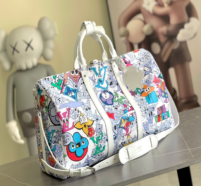 LV女包   LV男包M21863本款 Keepall Bandoulière 50 旅行袋在帆布表面描绘 