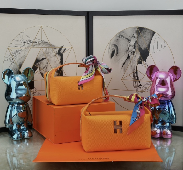  <strong>爱马仕</strong>Hermes 新出的洗漱包