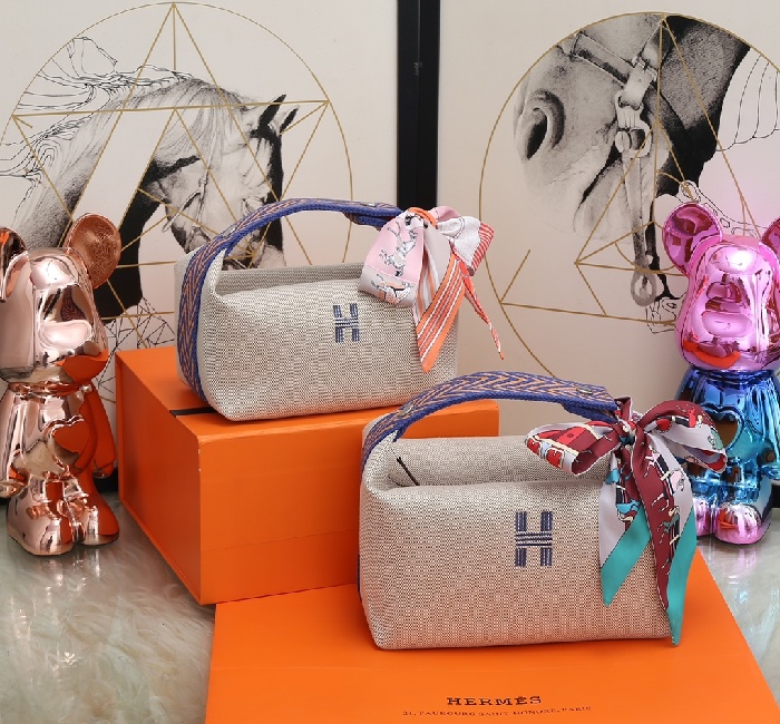 <strong>爱马仕</strong>Hermes 新出的洗漱包