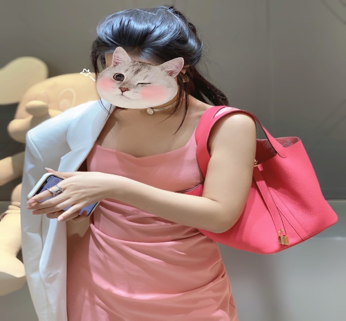 <strong>爱马仕</strong>女包