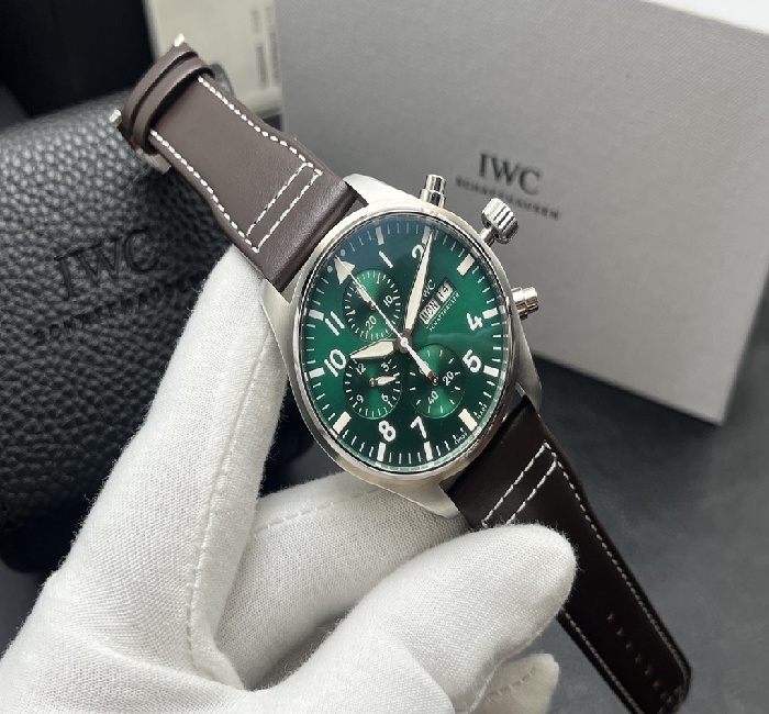 IWS Factory2024新品 墙裂推荐！ IWC 万国飞行员系列IW378003腕表，细节方面：