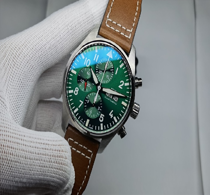 经典臻品升级V2版驰骋高空 分秒必“真” 万国 IWC3777飞行员计时系列