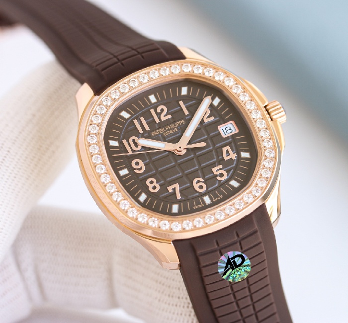 <strong>百达翡丽</strong> 石英手雷 38mm Aquanaut Luce,意大利语“光”，-<strong>百达翡丽</strong> 腕表
