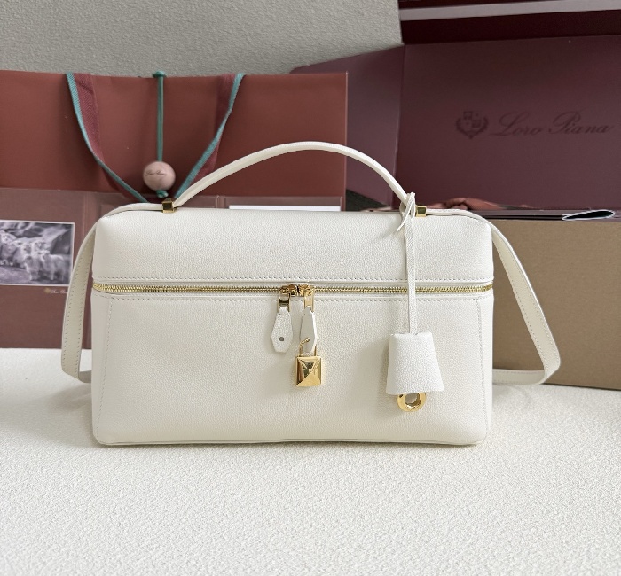 Loro piana 秋冬新款诺悠翩雅包包-诺悠翩雅女生包包
