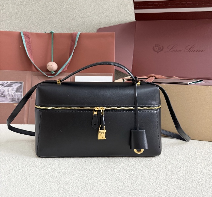 Loro piana 秋冬新款诺悠翩雅包包-诺悠翩雅女生包包